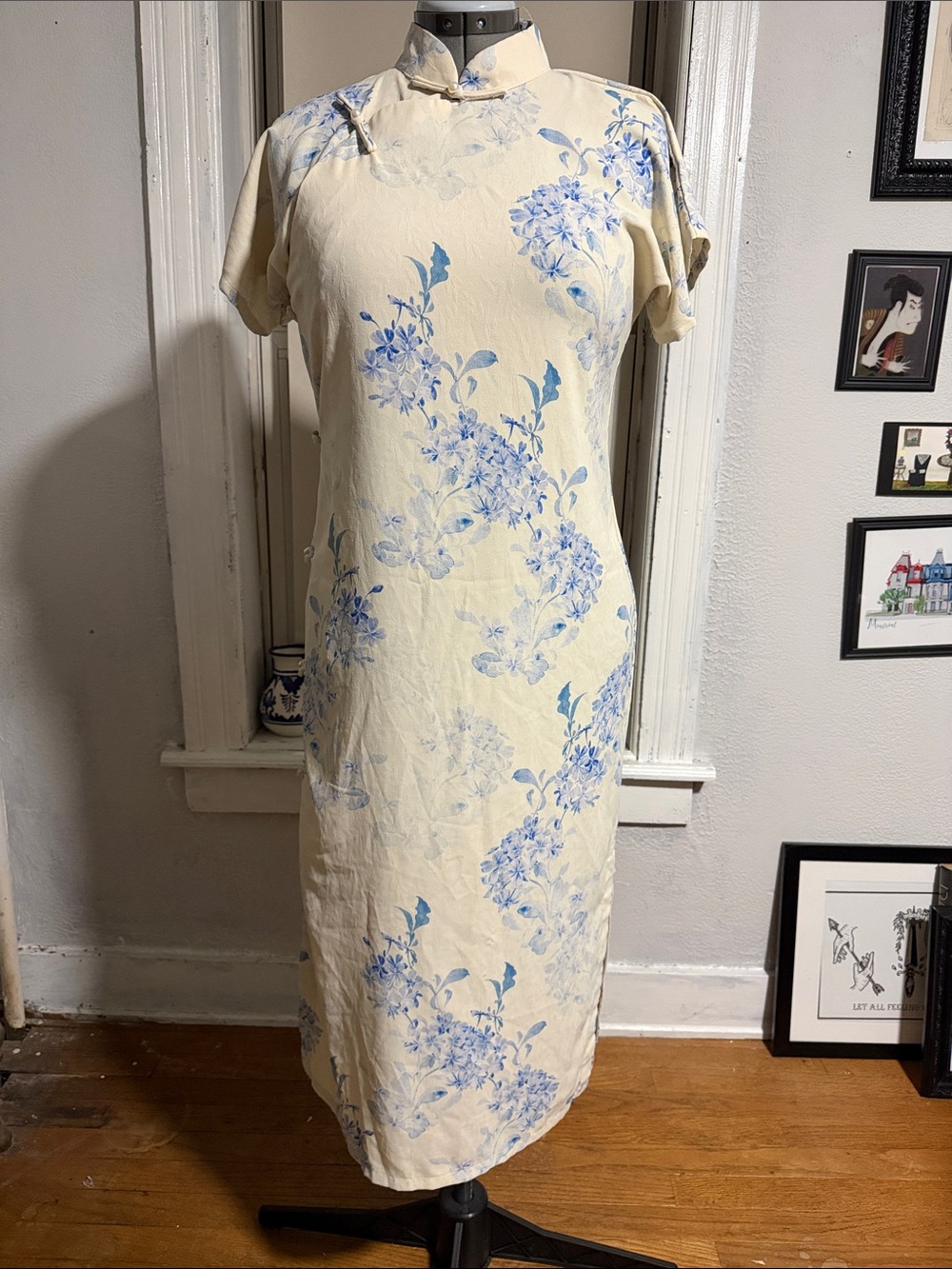 Classic Women's Floral Cheongsam Dress in Cream and Light Blue